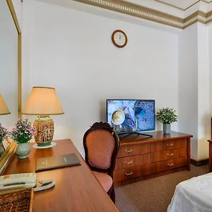 Hotel The Spring
